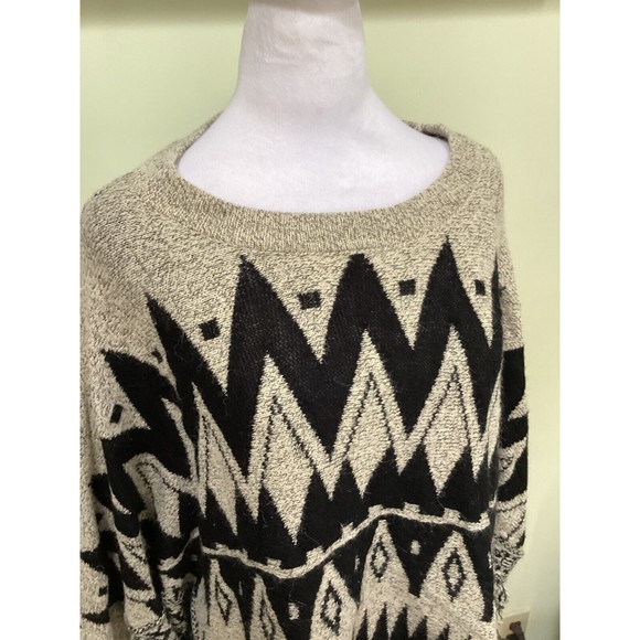 64 Sixty Five Small Southwestern Black & Beige Fringe Dolman Poncho Cape Sweater - Picture 2 of 9